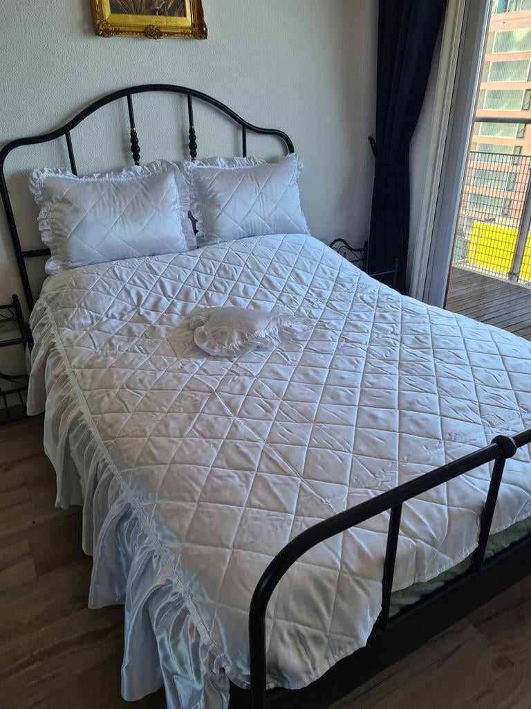 Italiaanse bed sprei 220 bij 200, Wit, Overige typen, Ophalen of Verzenden, Nieuw