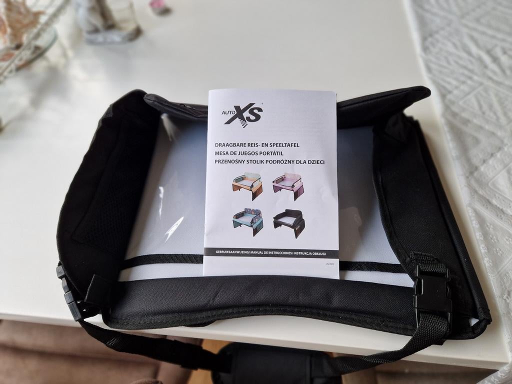 AutoXS Draagbare Reis- en Speeltafel voor Kinderen, Ophalen of Verzenden, Zo goed als nieuw