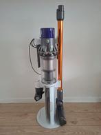 Dyson V10 draadloze steelstofzuiger met accessoires, Stofzuiger, Ophalen of Verzenden, Zo goed als nieuw, Minder dan 1200 watt