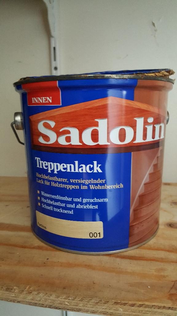 GEVRAAGD! Trappenlak v.h. merk: Sadolin (Treppenlack), Doe-het-zelf en Verbouw, Verf, Beits en Lak, Nieuw, Lak, Minder dan 5 liter