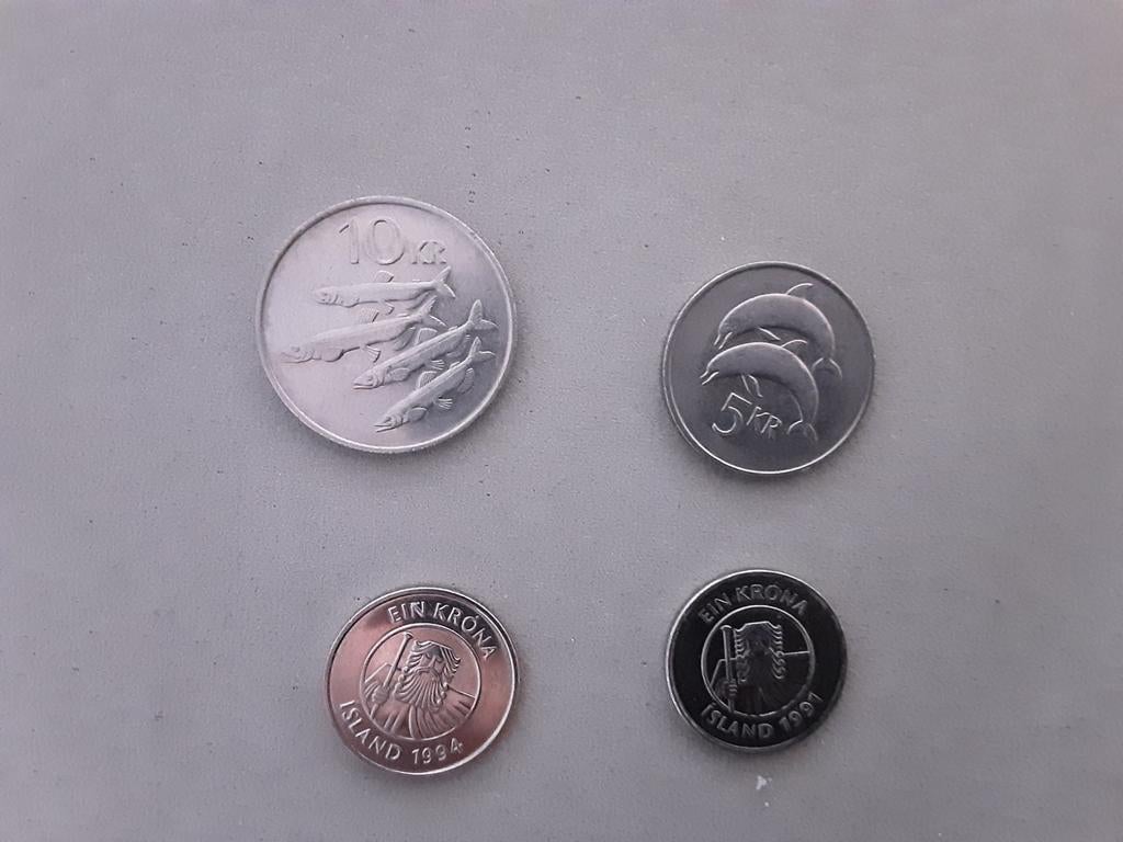 4 munten van IJSLAND., Ophalen of Verzenden, DDR