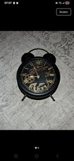 Klok industriële look, Huis en Inrichting, Woonaccessoires | Klokken, Ophalen of Verzenden