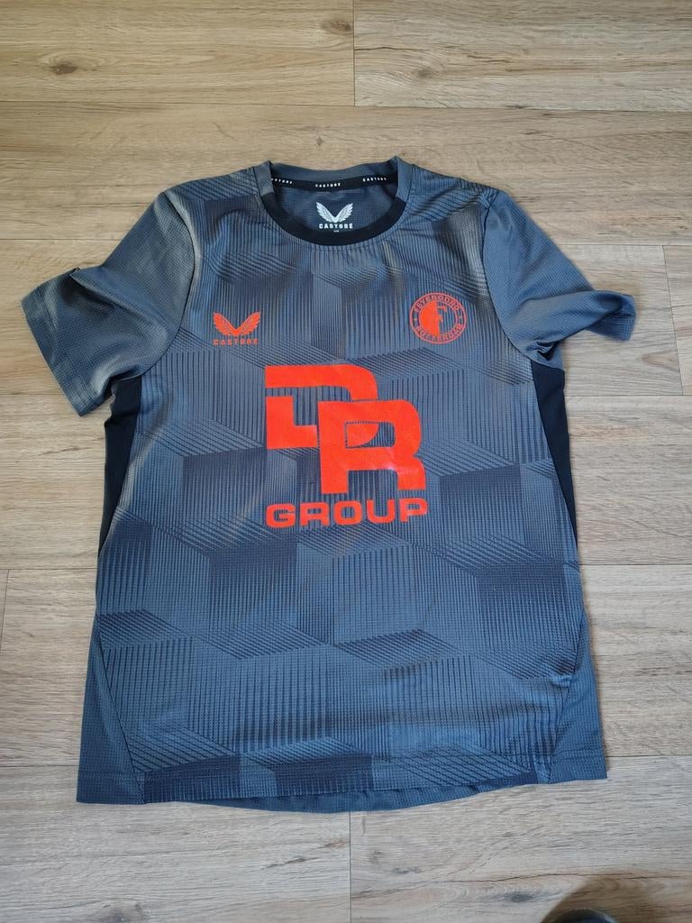 Castore Feyenoord shirt maat 146, Castore, Ophalen of Verzenden, Zo goed als nieuw, Shirt of Longsleeve
