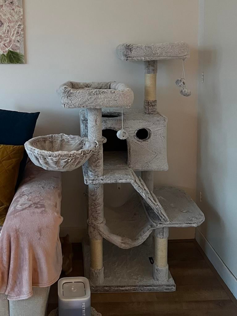 Cat Tree, Dieren en Toebehoren, Katten-accessoires, Ophalen of Verzenden, Zo goed als nieuw