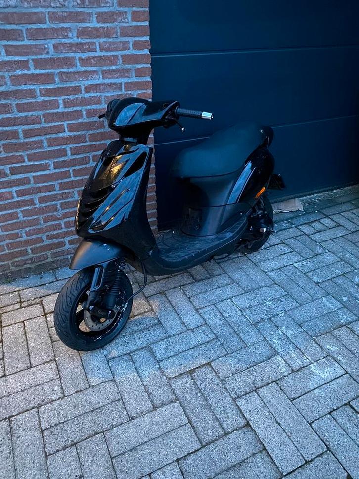 Piaggio Zip 70cc, Fietsen en Brommers, Scooters | Piaggio, Gebruikt, Zip, Tweetakt, Ophalen