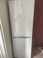 Beko Koel-vriescombinatie defect - Wit, voor de hobbyist, Ophalen, 200 liter of meer, 60 cm of meer, Met aparte vriezer
