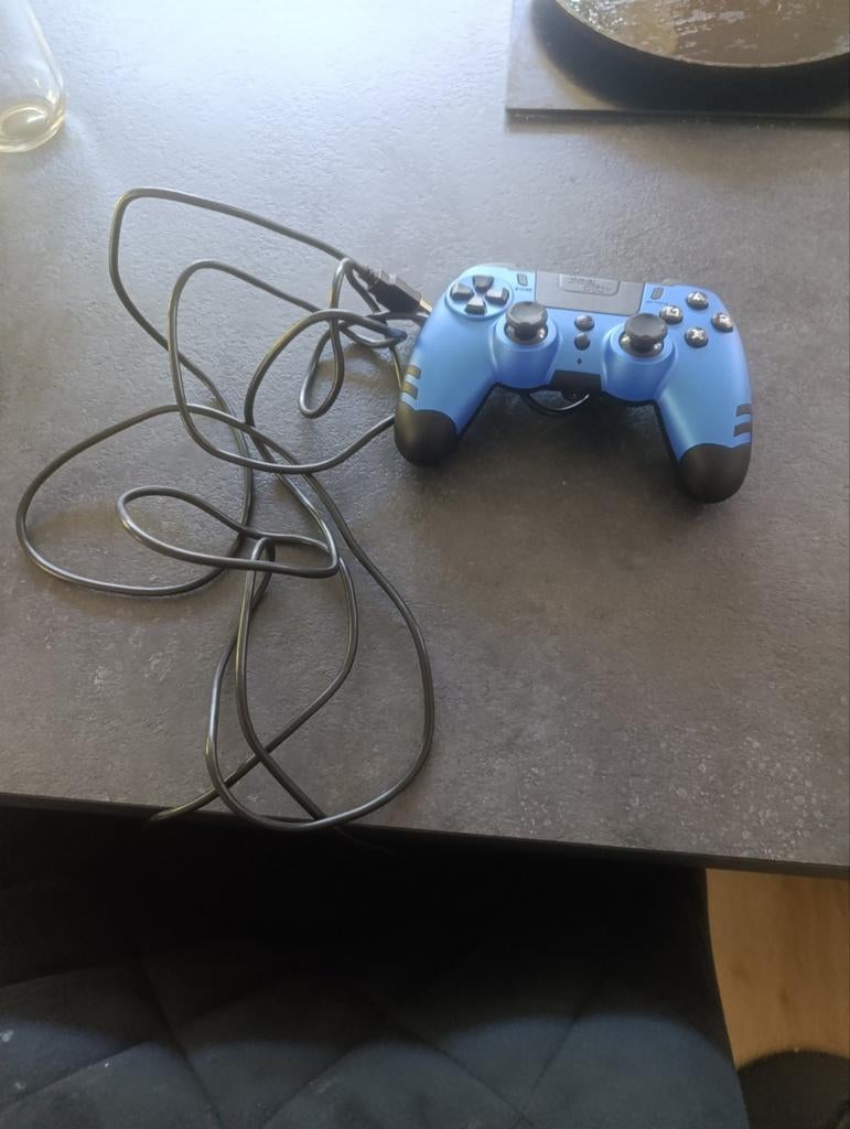 Steelplay controller, Spelcomputers en Games, Spelcomputers | Sony PlayStation 4, Ophalen of Verzenden, Zo goed als nieuw, Met 1 controller
