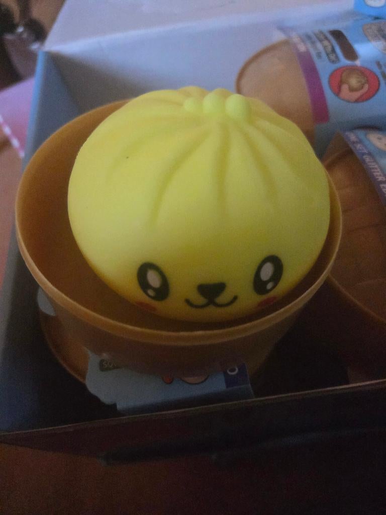 Squishy Dumplings partij 136 stuks 470 euro vandag ophalen, Verzamelen, Speelgoed, Nieuw, Ophalen of Verzenden