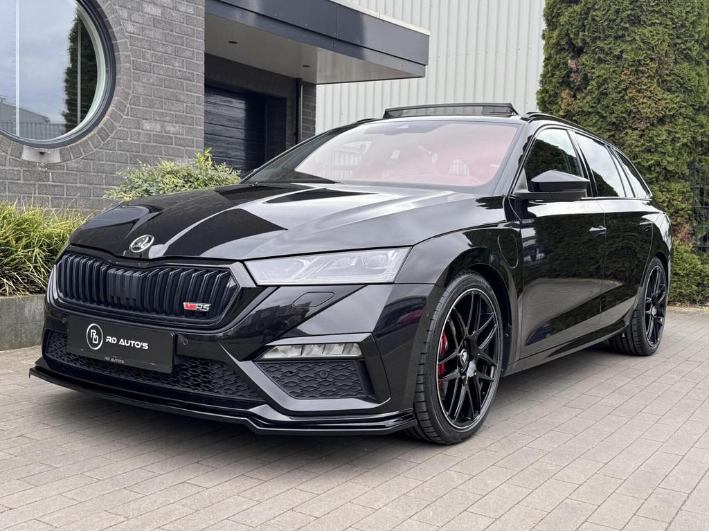 Skoda Octavia 1.4 TSI RS iV PHEV Pano Hud ACC Massage Camera, Gebruikt, 4 cilinders, Zwart, Hybride Elektrisch/Benzine