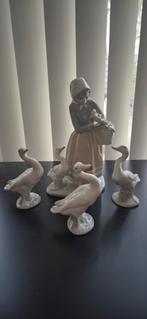 Lladró beeldje meisje met eendjes + 3 eenden – porselein –, Ophalen of Verzenden