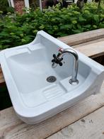 Mooie kleine wastafel Sphinx 57,5 langx 34 diep aparte kraan, Ophalen