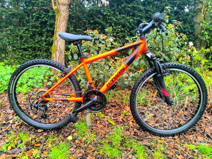 Rockrider Btwin ST500. 24 inch. Zo goed als nieuw!, Fietsen en Brommers, Fietsen | Jongens, Zo goed als nieuw, 24 inch, Handrem