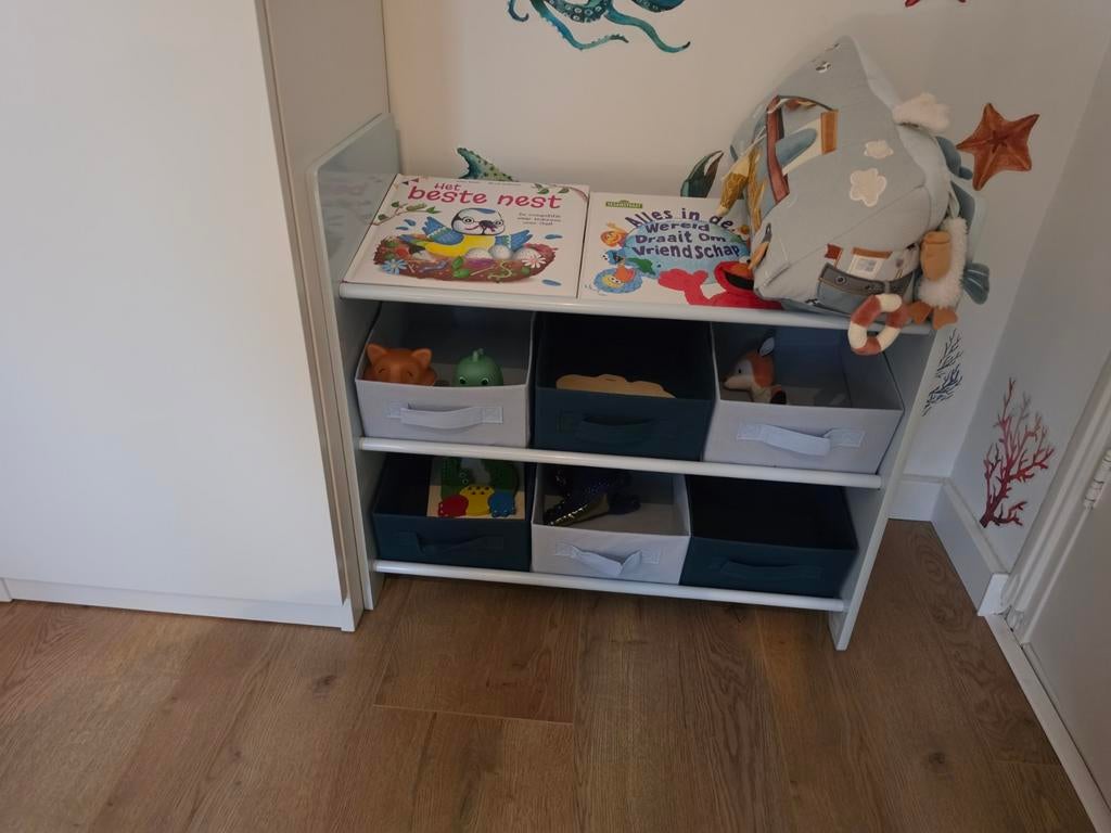 Kinder ( boeken ) kastje, Ophalen, Zo goed als nieuw