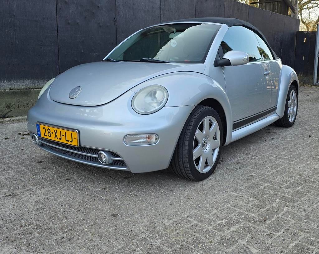 Volkswagen Beetle (Kever) 1.8 Cabriolet 110KW 2005 Grijs, Auto's, Voorwielaandrijving, 1345 kg, Beetle (Kever), 4 cilinders