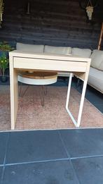 IKEA bureau in perfecte staat, Huis en Inrichting, Ophalen, Zo goed als nieuw, Bureau