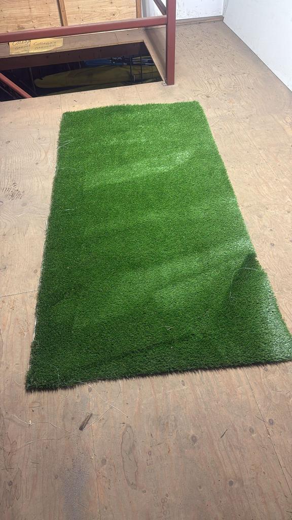 Aangeboden nieuw stuk A kwaliteit kunstgras, Tuin en Terras, Gras en Kunstgras, Ophalen of Verzenden, Zo goed als nieuw, Minder dan 10 m²