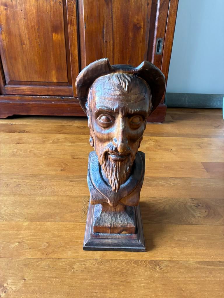 Uniek Houten Beeld van een Man met Baard en Hoed, Antiek en Kunst, Ophalen of Verzenden, Handgemaakt, 20 - 50 cm, Beeld