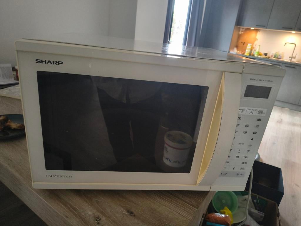 Sharp R-970(W) combimagnetron, Witgoed en Apparatuur, Magnetrons, Ophalen