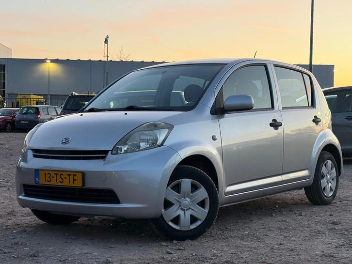 Daihatsu Sirion 2 1.3-16V Comfort/ LM VELGEN/ RIJDT LEKKER, Auto's, Daihatsu, Bedrijf, Te koop, Sirion, ABS, Airbags, Centrale vergrendeling