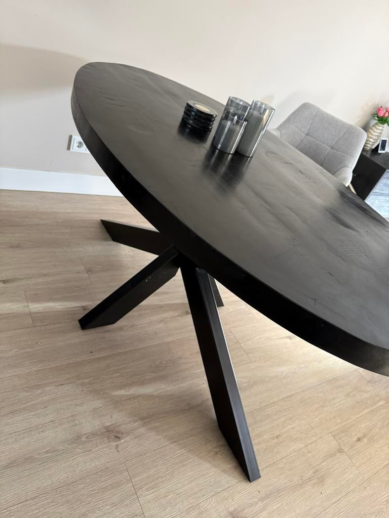Zwarte mangohouten eettafel ovaal 160x90, Ophalen, 50 tot 100 cm, Zo goed als nieuw, 150 tot 200 cm