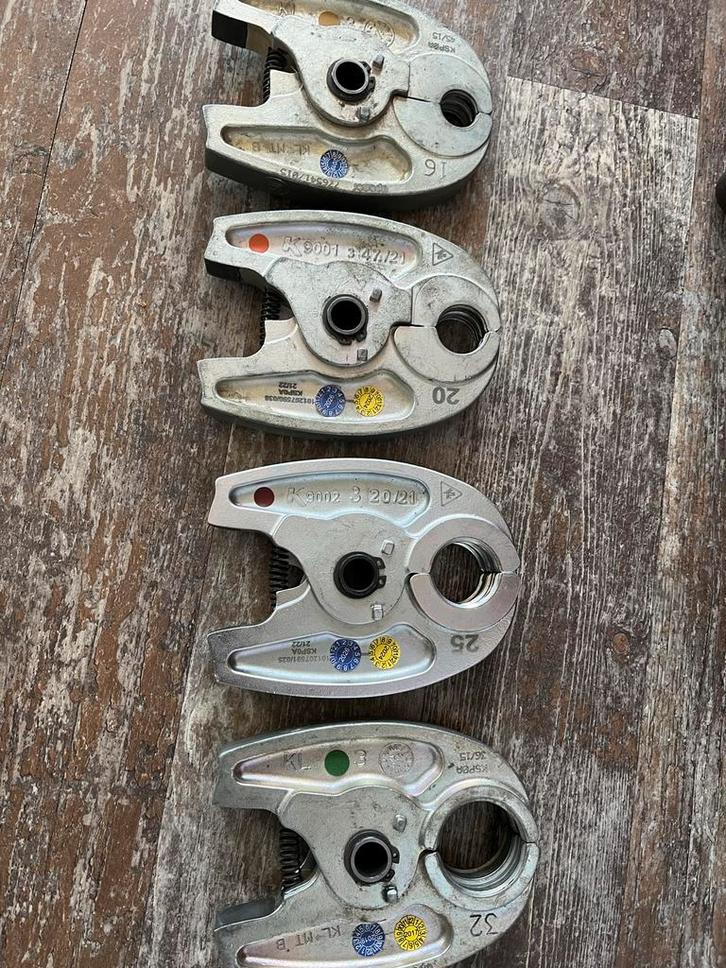 Uponor Mini Perstangen Set (16, 20, 25, 32 mm), Doe-het-zelf en Verbouw, Gereedschap | Handgereedschap, Gebruikt, Ophalen of Verzenden