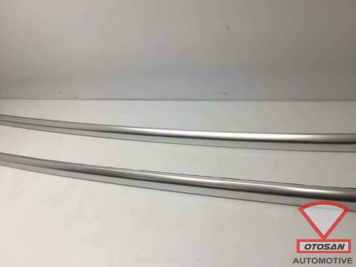 vw touareg 2017 dakrails chroom set l+r 760860034 760860033, Gebruikt, Volkswagen, Volkswagen AG, Berliner Ring 2
38440  Wolfsburg, DE