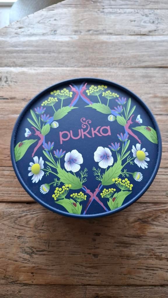 Pukka theedoos met diverse theesmaken, Huis en Inrichting, Keuken | Keukenbenodigdheden, Nieuw, Ophalen of Verzenden