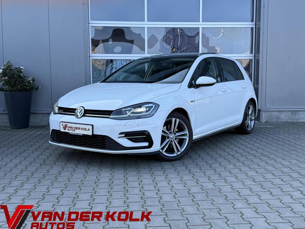 Volkswagen Golf 1.5 TSI R-Line | LED | Panorama | Adaptive C, Voorwielaandrijving, 4 cilinders, 150 pk, Bedrijf