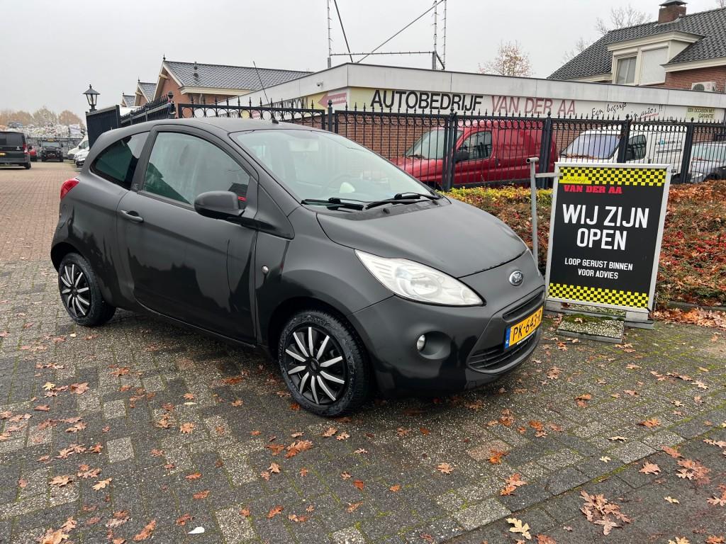 Ford KA 1.2 TITANIUM HB 3-Drs Unieke kleurstelling!!, Auto's, Voorwielaandrijving, Gebruikt, 1242 cc, 4 cilinders