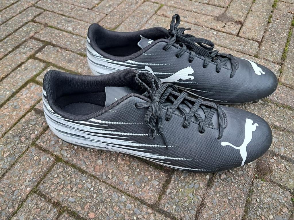 Voetbalschoenen maat 46, Sport en Fitness, Voetbal, Ophalen, Maat XS of kleiner, Schoenen, Zo goed als nieuw