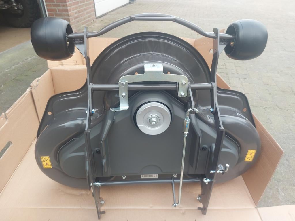 Husqvarna maaidek 94 combi gratis montage, Ophalen, Nieuw