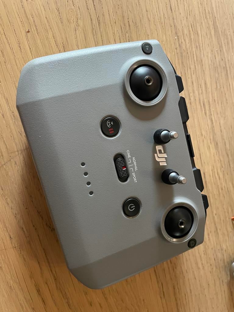 DJI RC231 remote controller, Audio, Tv en Foto, Drones, Zo goed als nieuw, Overige typen, Geen camera, DJI, Opklapbaar, Ophalen of Verzenden