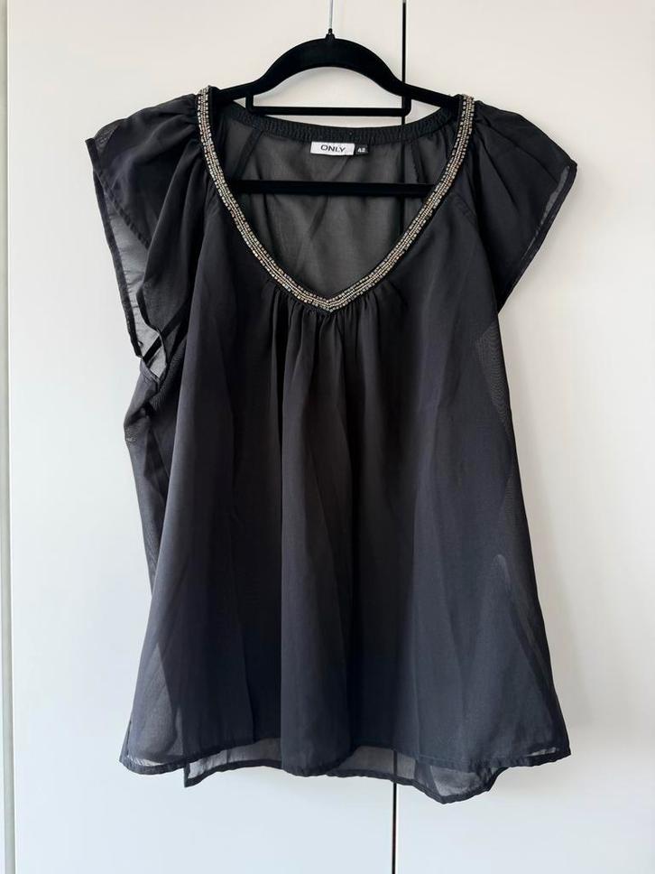 ONLY Zwarte Blouse met Kraalversiering Maat 42 doorschijnend, Kleding | Dames, Tops, Zo goed als nieuw, Maat 42/44 (L), Zwart