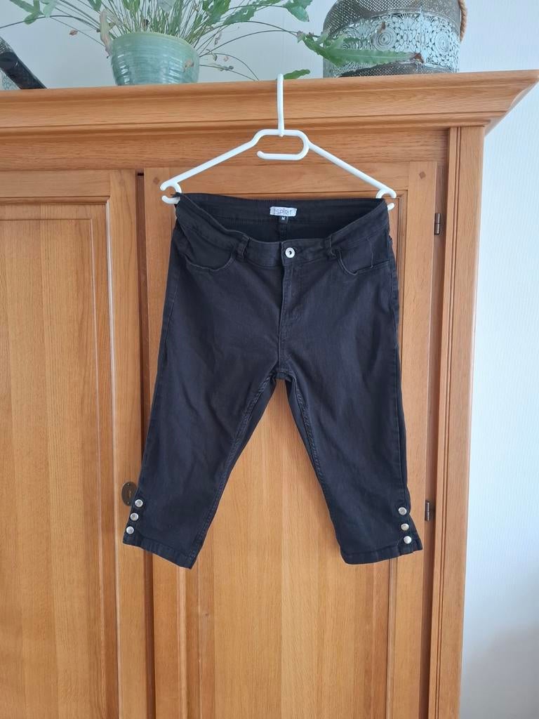 Zwarte capri, Maat 38/40 (M), Zwart, Ophalen of Verzenden, Driekwart