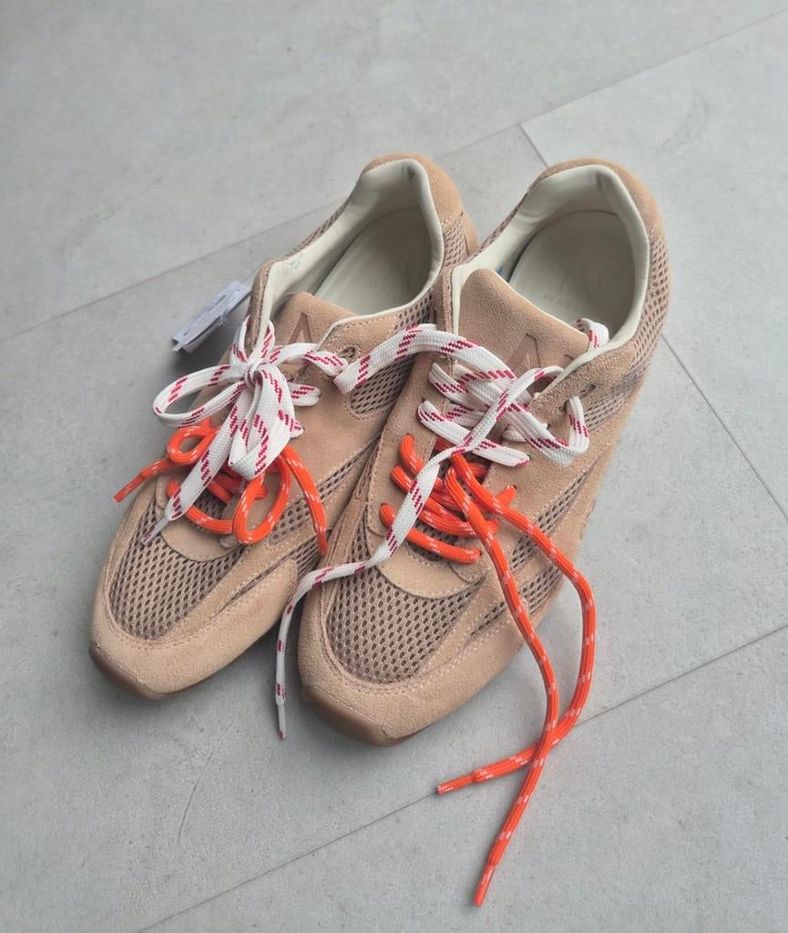 Nokwol sneakers taupe nieuw, Kleding | Dames, Overige kleuren, Ophalen of Verzenden, Sneakers of Gympen, Nieuw