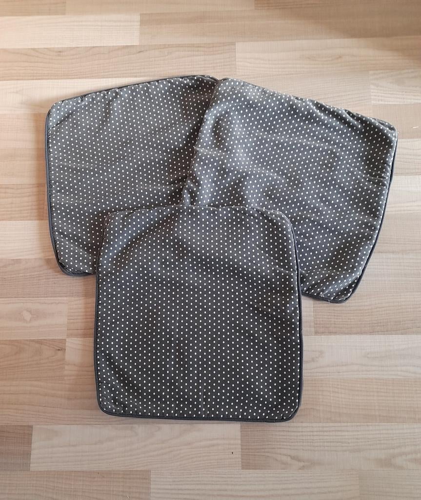 3 Ikea kussenhoezen, de Malinmaria serie. 50 x 50 cm., Huis en Inrichting, Woonaccessoires | Kussens, Ophalen of Verzenden, Gebruikt