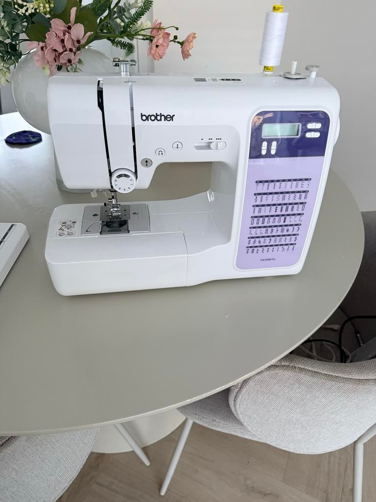 Brother Naaimachine FS70WTX - Zo goed als nieuw, Hobby en Vrije tijd, Naaimachines en Toebehoren, Ophalen of Verzenden, Nieuw