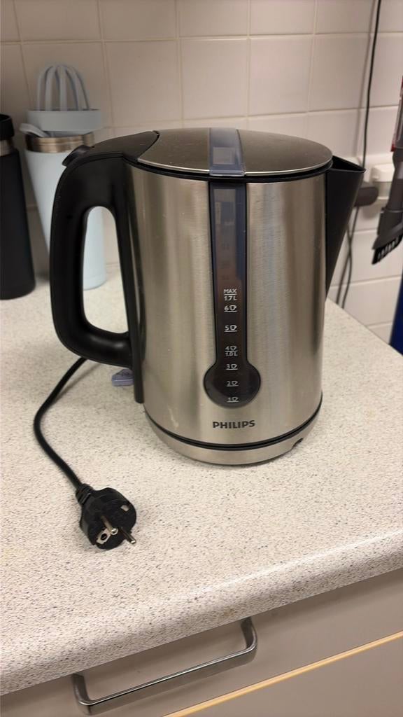Gratis af te halen: Philips waterkoker (RVS), 1 tot 2 liter, Ophalen of Verzenden, Gebruikt, Draadloos