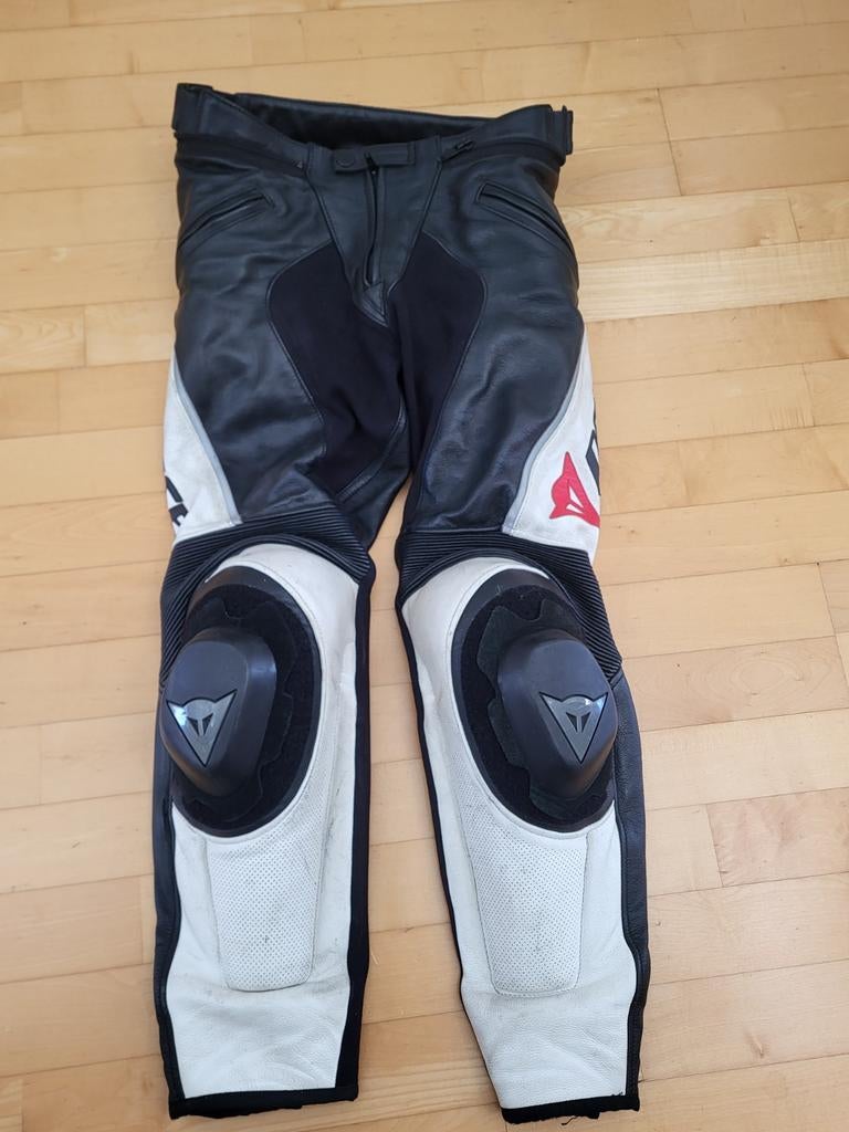Dainese broek leer zwart/wit met 46, Ophalen, Tweedehands, Broek | leer