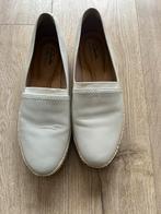 Clarks instappers, Kleding | Dames, Schoenen, Ophalen of Verzenden, Zo goed als nieuw, Wit, Instappers