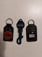 3 MINI sleutelhangers - 2x leer, 1x kunststof (Mini 7 Club), Verzamelen, Sleutelhangers, Ophalen of Verzenden