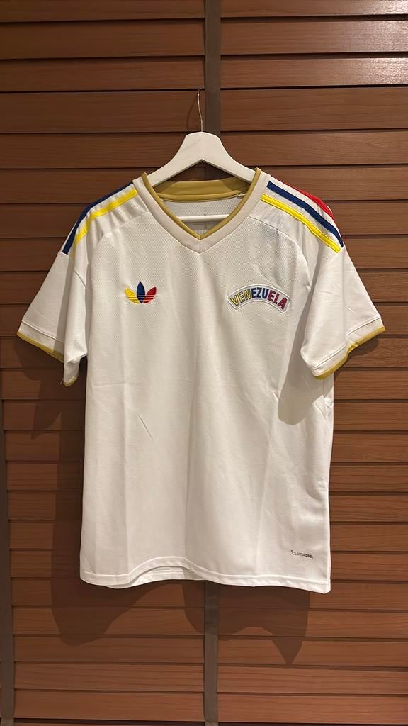 Venezuela voetbalshirt, Kleding | Dames, Ophalen of Verzenden, Zo goed als nieuw, Maat 38/40 (M)