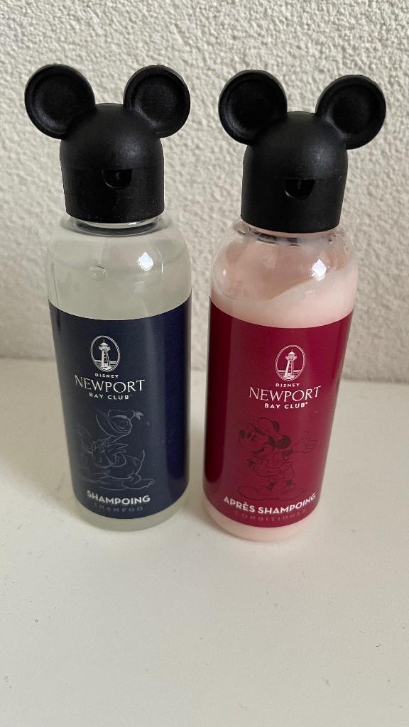 Disney mickey souvenir shampoo en conditioner NIEUW, Ophalen of Verzenden, Mickey Mouse, Nieuw, Overige typen