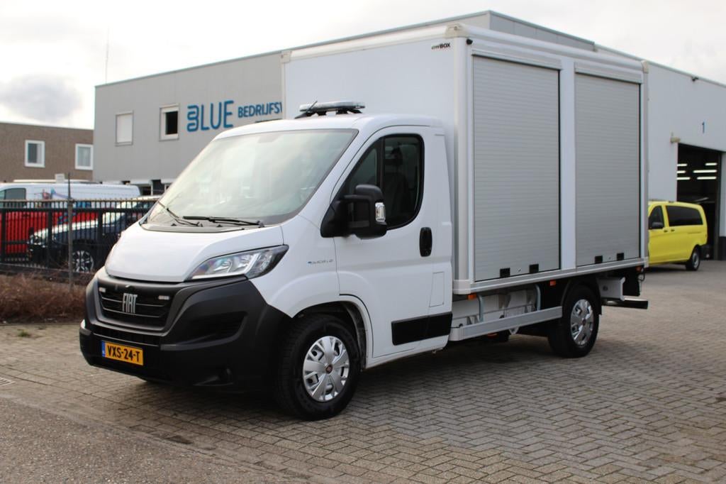 Fiat E-Ducato 3.5T L2 79 kWh Bakwagen ✓ 360° camera ✓ 3, Auto's, Bestelauto's, Euro 5, Stof, Gebruikt, Zwart