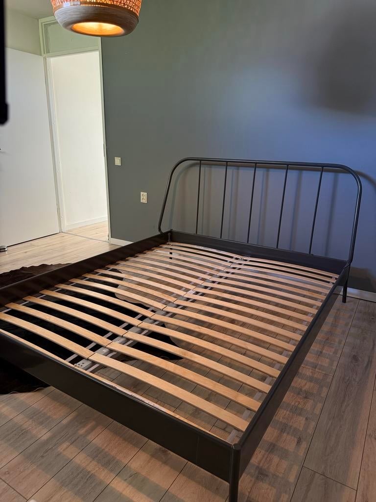 IKEA KOPARDAL Bedframe met LURÖY lattenbodem 160x200 cm, Ophalen, Tweepersoons, Zo goed als nieuw, 200 cm