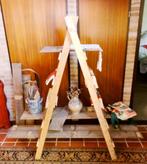 Boekenrek wandrek gemaakt van hout, Ophalen, Zo goed als nieuw