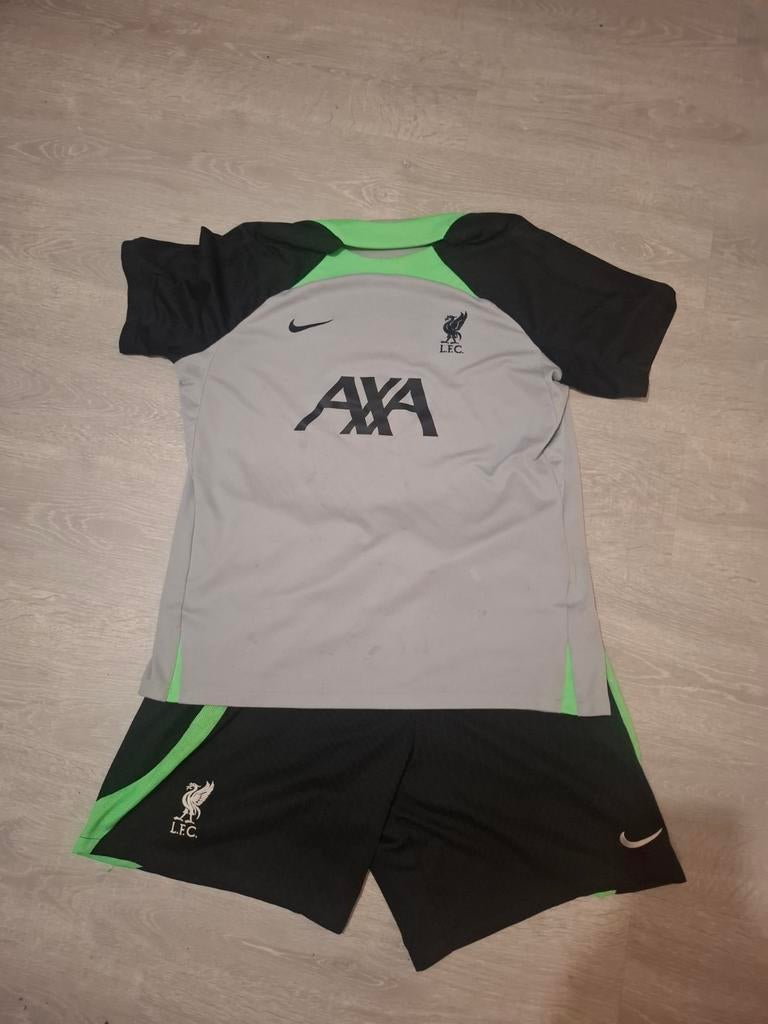 Liverpool traininsoutfit xl, Maat XL, Ophalen of Verzenden, Gebruikt, Set