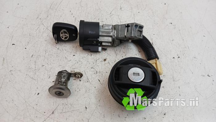 Slotenset van een Peugeot 107, Gebruikt, -, -, Ophalen of Verzenden