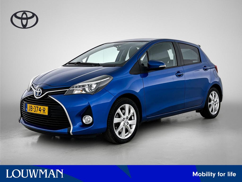 Toyota Yaris 1.5 Full Hybrid Dynamic (bj 2014, automaat), Auto's, 12 maanden, Gebruikt, 4 cilinders, Blauw