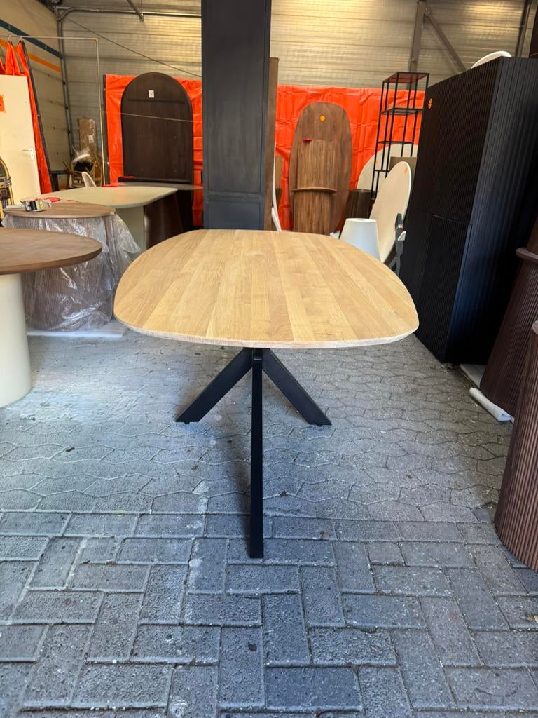 Eettafel Deens ovaal natural  lichte beschadiging blad